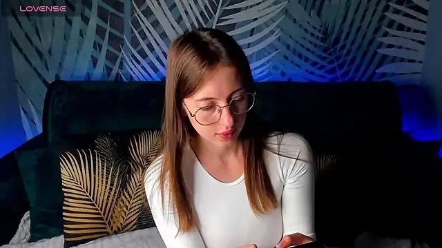 ChristyCrayme from StripChat is Freechat