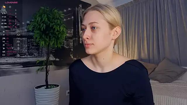 Checkout girls naked models with similar nickname. Cute sexy Free Models.