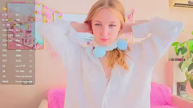 CindyGreen from StripChat is Freechat
