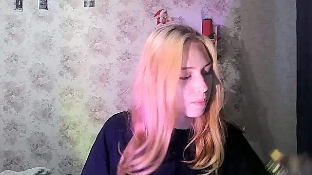 ClaireLaSweet from StripChat is Freechat