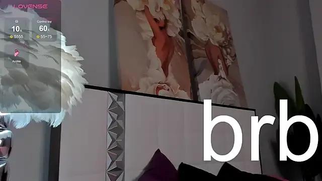 CloveDia from StripChat is Freechat