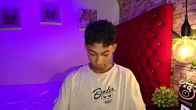 CoffeNaughty_nom from StripChat is Freechat