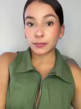 Cora_sarah from StripChat is Freechat