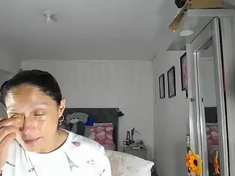 Corina_hot from StripChat is Freechat