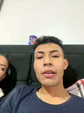 coupledesire18 from StripChat is Freechat