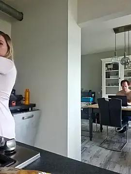 CoupleKitty from StripChat is Freechat