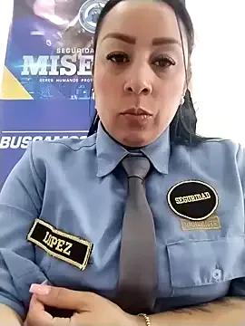 CRISTAL__11 from StripChat is Freechat