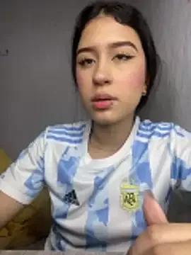 cristalxxx_hott from StripChat is Freechat