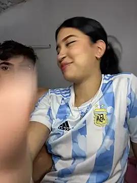 cristalxxx_hott from StripChat is Freechat