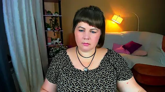 CrystaalStaar from StripChat is Freechat