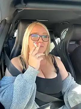 Curvy_Kimberley from StripChat is Freechat