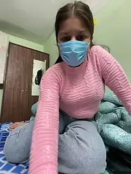 Cute_hotzara from StripChat is Freechat