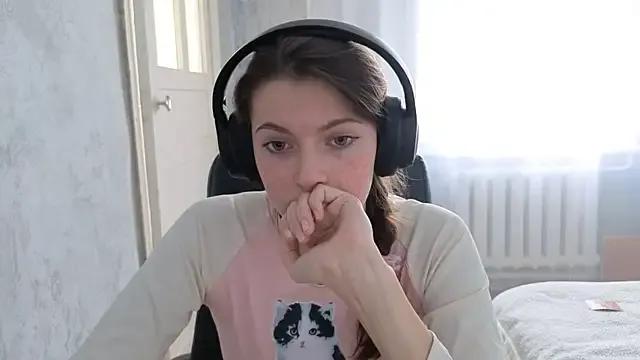 CutieAnny from StripChat is Freechat