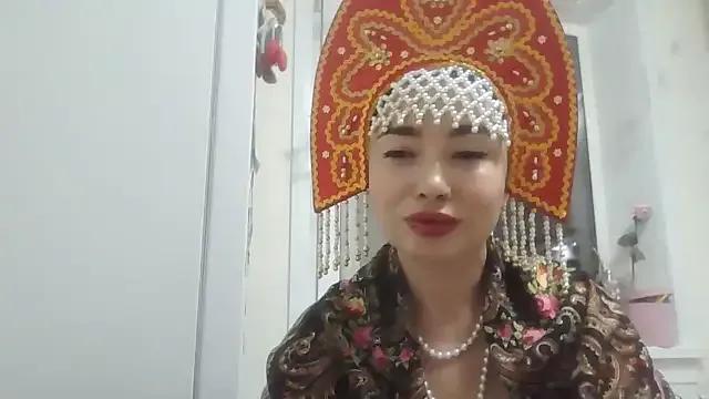 Cynariva from StripChat is Freechat