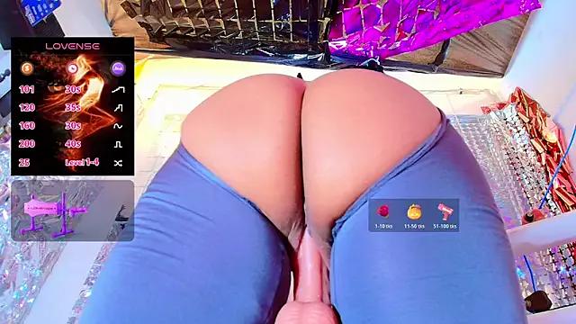 dakotamilf__hot from StripChat is Freechat