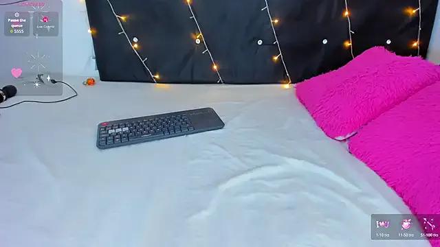 Danaa_moore_ from StripChat is Freechat