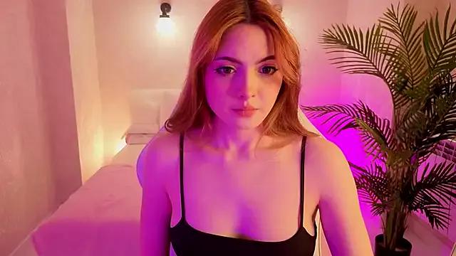 Daniela_Saules from StripChat is Freechat