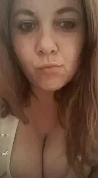 DarinaDiamond29 from StripChat is Freechat