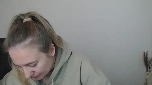 Darklure_ from StripChat is Freechat