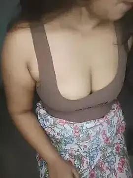 Darlo_heer from StripChat is Freechat