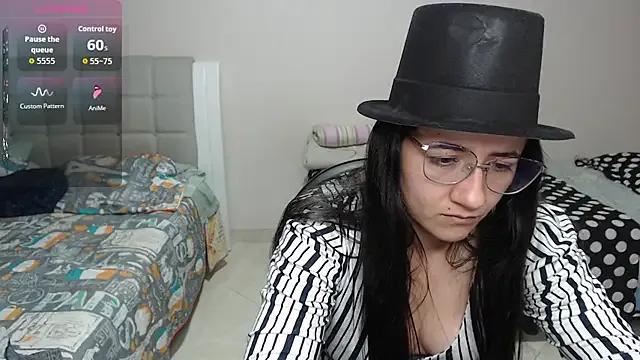 Checkout girls naked models with similar nickname. Cute sexy Free Models.