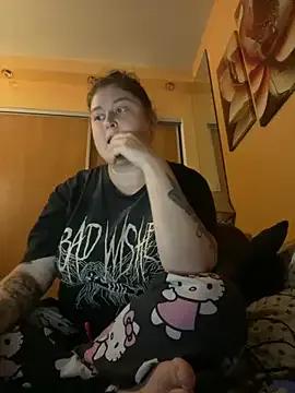 DazzzlingDame from StripChat