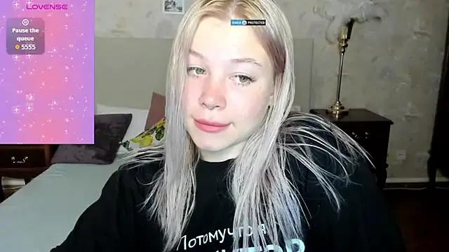 Diana_Dream from StripChat is Freechat