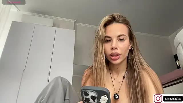 Checkout girls naked models with similar nickname. Cute sexy Free Models.