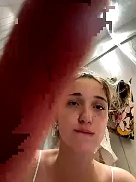 DollyTall from StripChat
