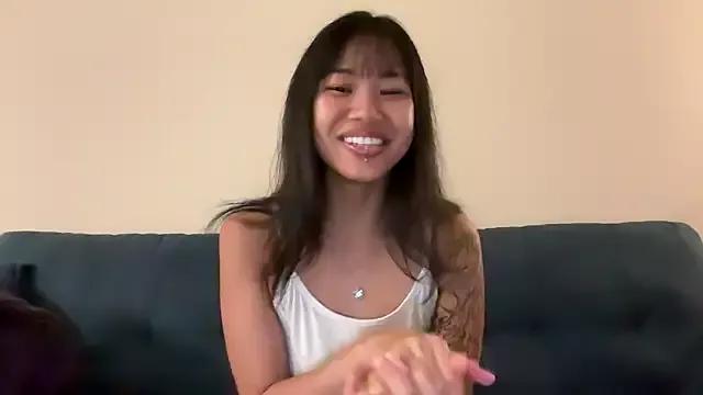 Donna_creamteam from StripChat