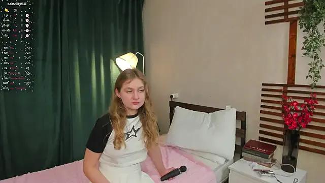 DorothyYoung from StripChat is Freechat