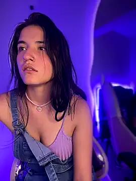 Dulce-Diazz from StripChat is Freechat