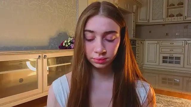 EadlinGillim from StripChat is Freechat