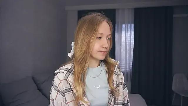 EarnestineGyllenband from StripChat is Freechat