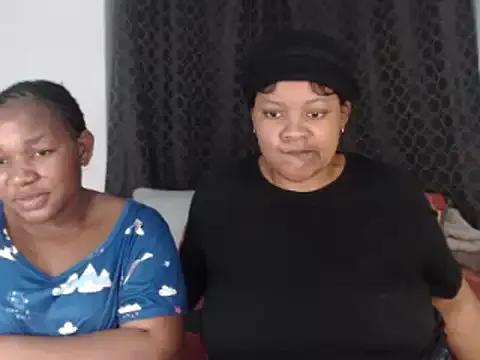 EBONY-QUEENS from StripChat is Freechat