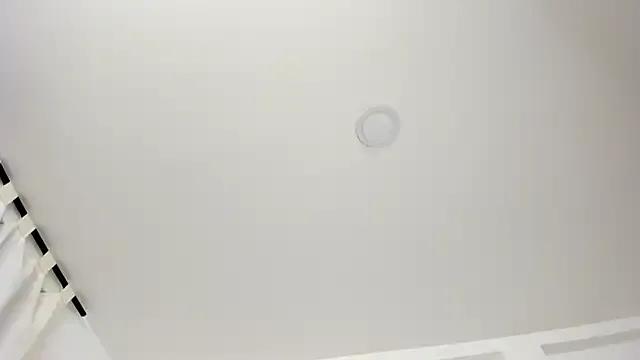 Ebony_danik from StripChat is Freechat