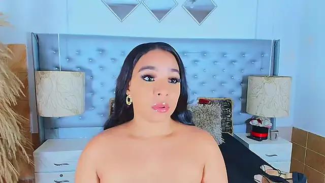 EileenBenzon from StripChat
