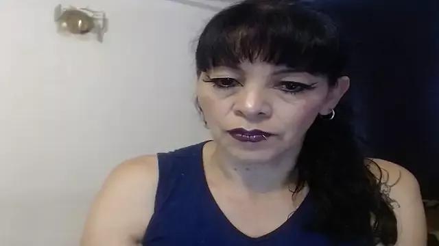 electra-mommy from StripChat is Freechat