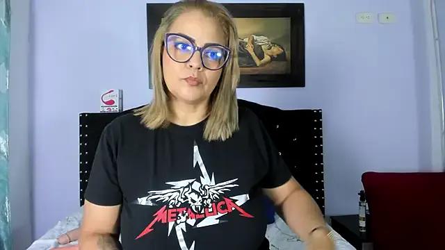 elena_vega from StripChat is Freechat