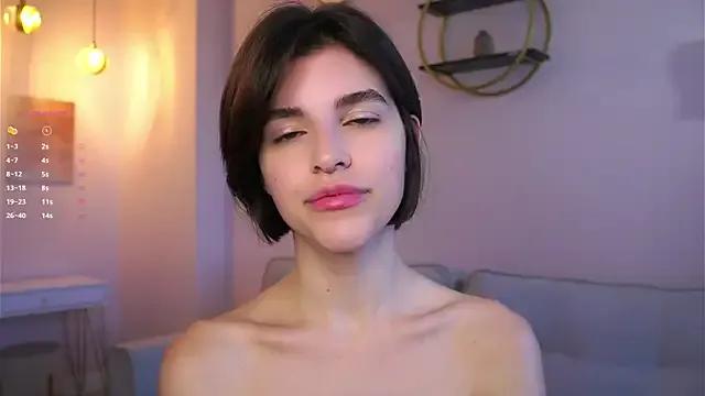 EleneButton from StripChat