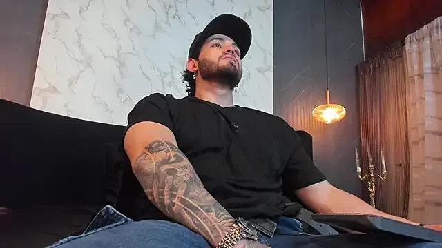 ElianKeiser from StripChat is Freechat