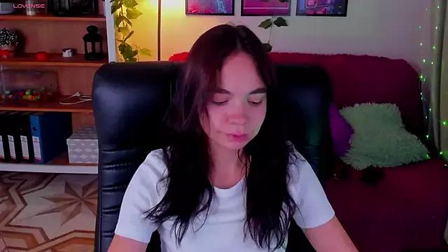 Elise_Noir from StripChat is Freechat