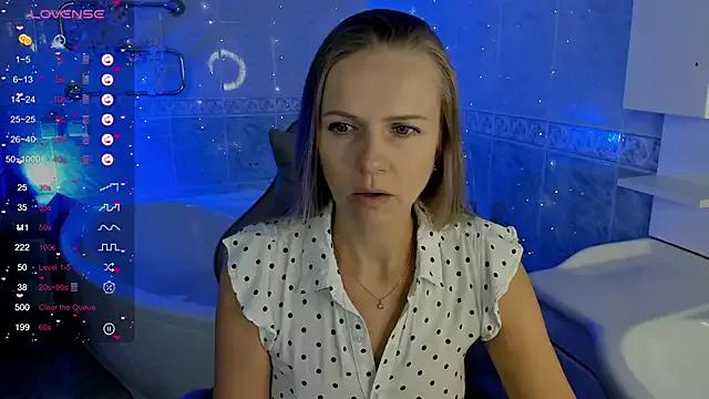Eliza_Wilsoon from StripChat is Freechat