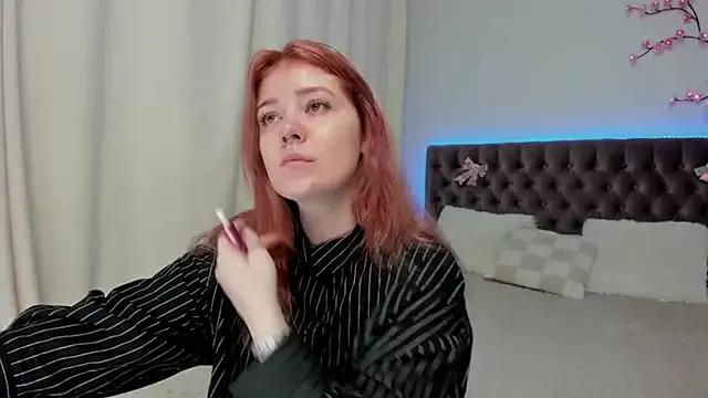 Ella_Mayers from StripChat is Freechat