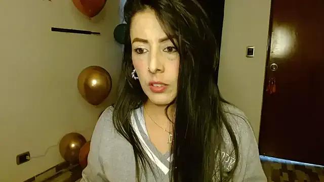 ella_peck from StripChat is Freechat
