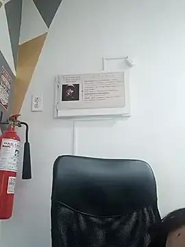 Emi_Rosee from StripChat is Freechat