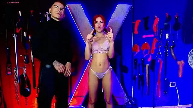 Emily_bdsm from StripChat is Freechat