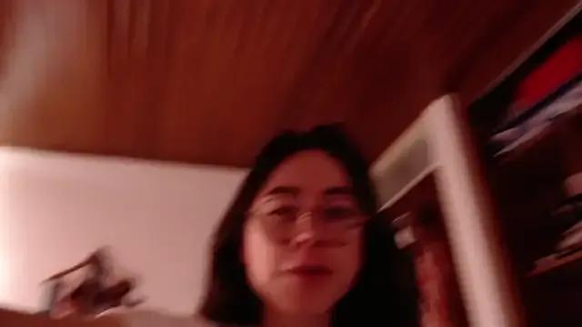 emily_pearl_ from StripChat is Freechat