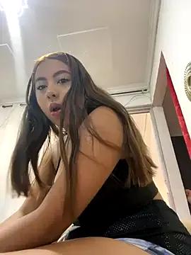 EmilyJoe from StripChat is Freechat