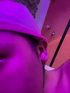 emilysofiia from StripChat is Freechat